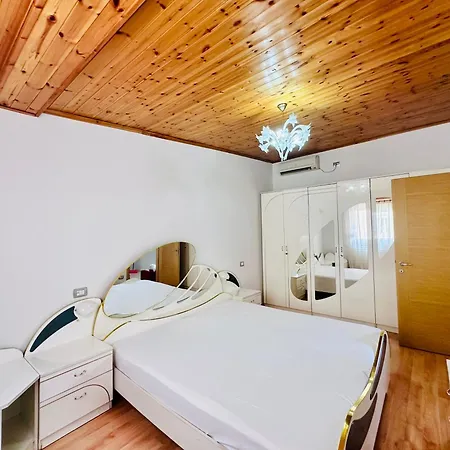 Soer - Center, Veranda & Comfort Tirana