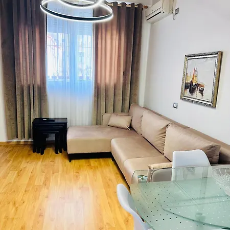 Appartamento Soer - Center, Veranda & Comfort Tirana
