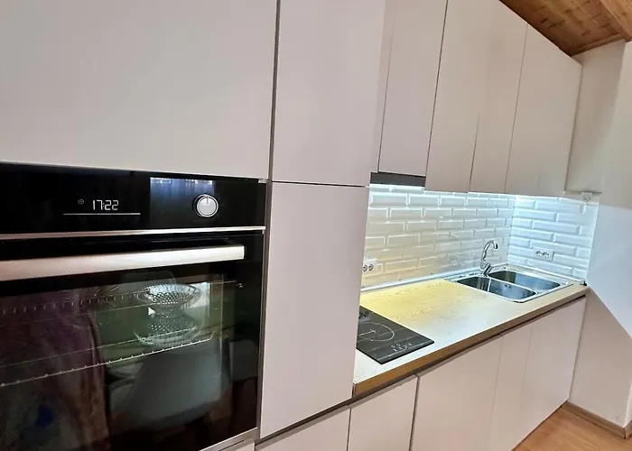 Lejlighed Soer - Center, Veranda & Comfort Tirana